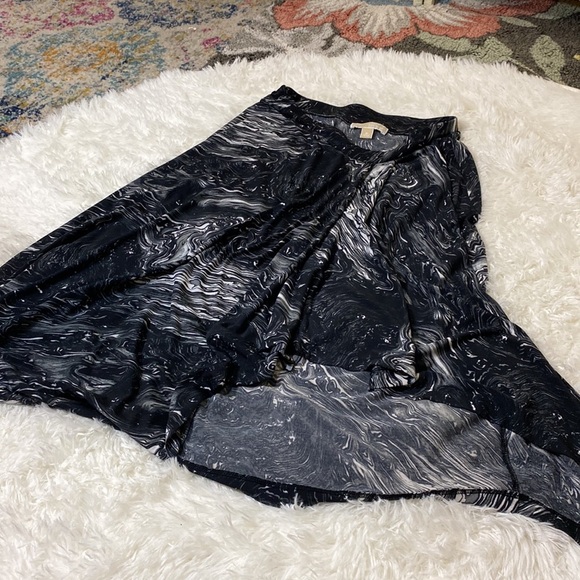 MICHAEL Michael KORS BLACK & WHITE MARBLE BOHEMIAN SKIRT SLIT Size M … - Picture 3 of 9